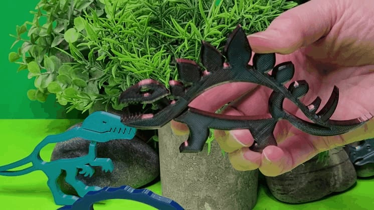 Spikey Stegosaurus dinosaur clip