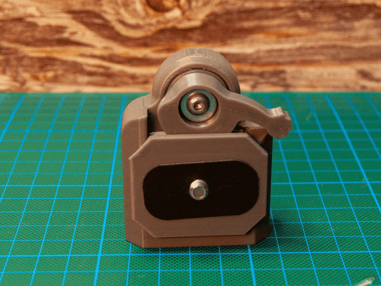 Platethora, The quick release plate for everything