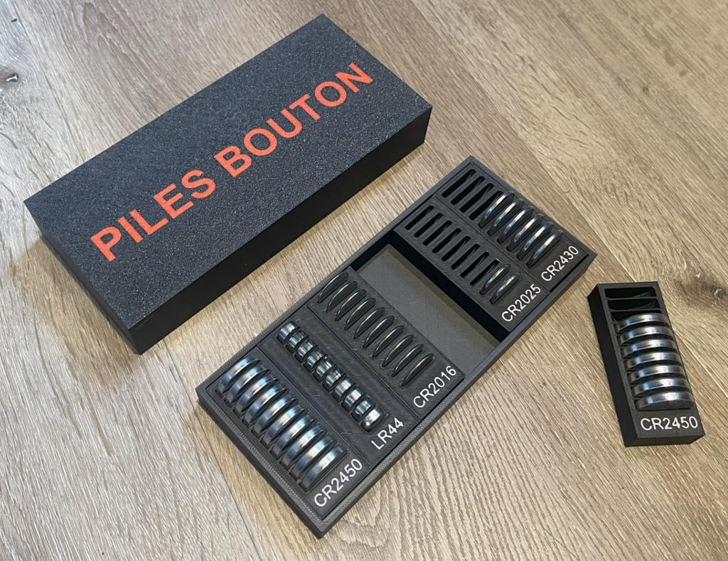 Boîte de rangement piles à bouton