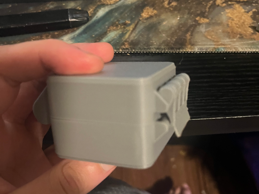 Clasping Box v0.1