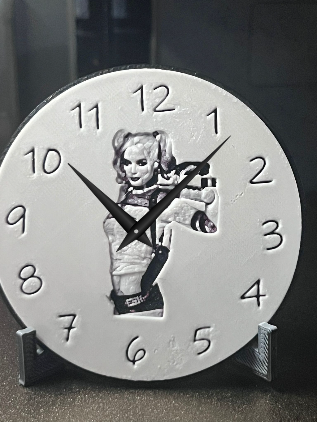 harley quinn hueforge clock face