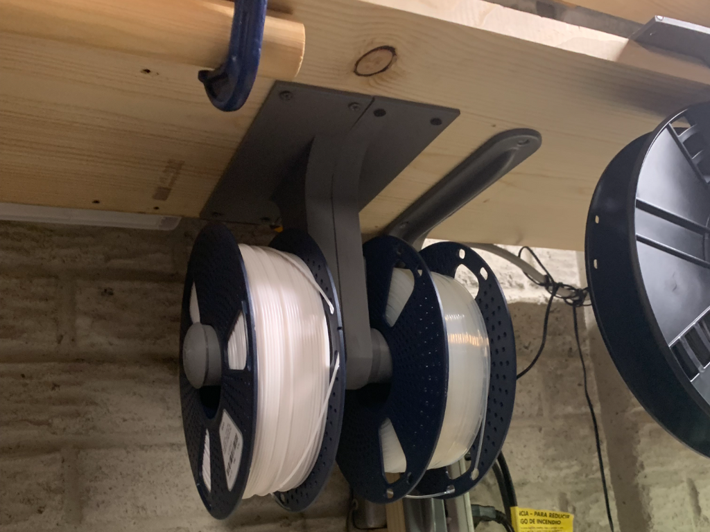 Spool Holder Screw-On