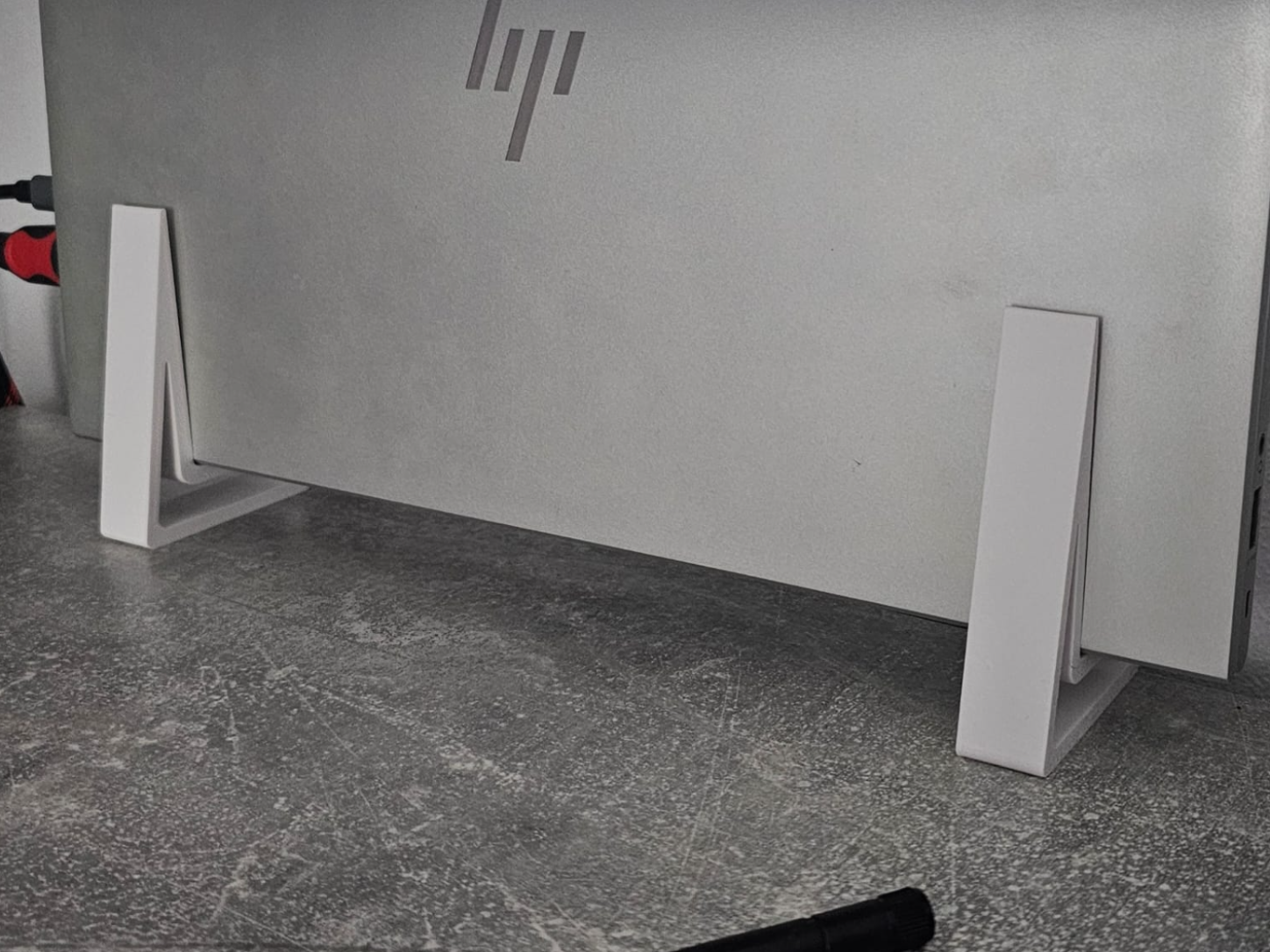 Laptop Vertical Stand 25mm Gap