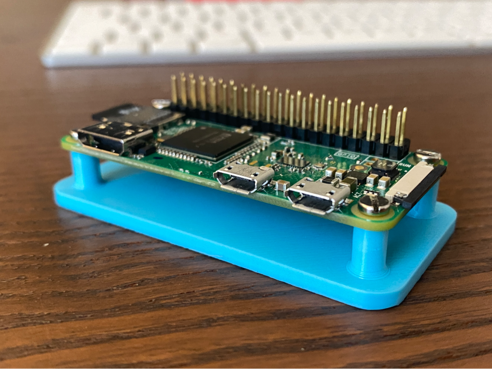 Simple Raspberry Pi Zero Base