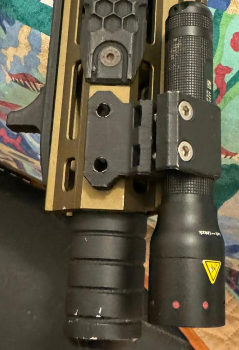 Supporto torcia da 18 con attacco M-lock