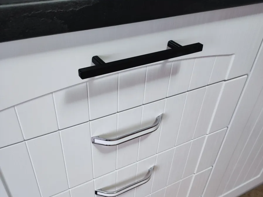 Kitchen Cabinet \ Drawer handle