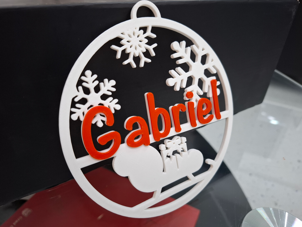 Simple Christmas ornament (with changeable name)