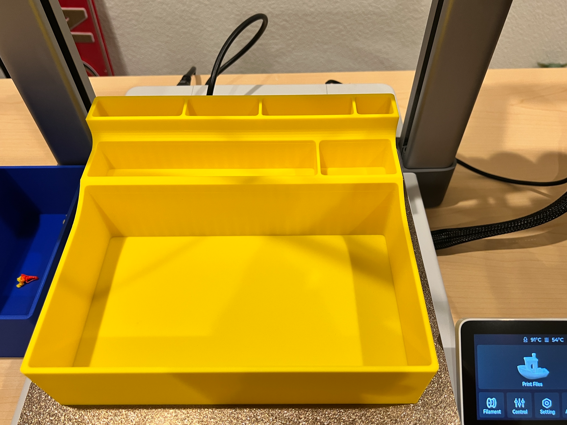 Hair clipper guard tray basket