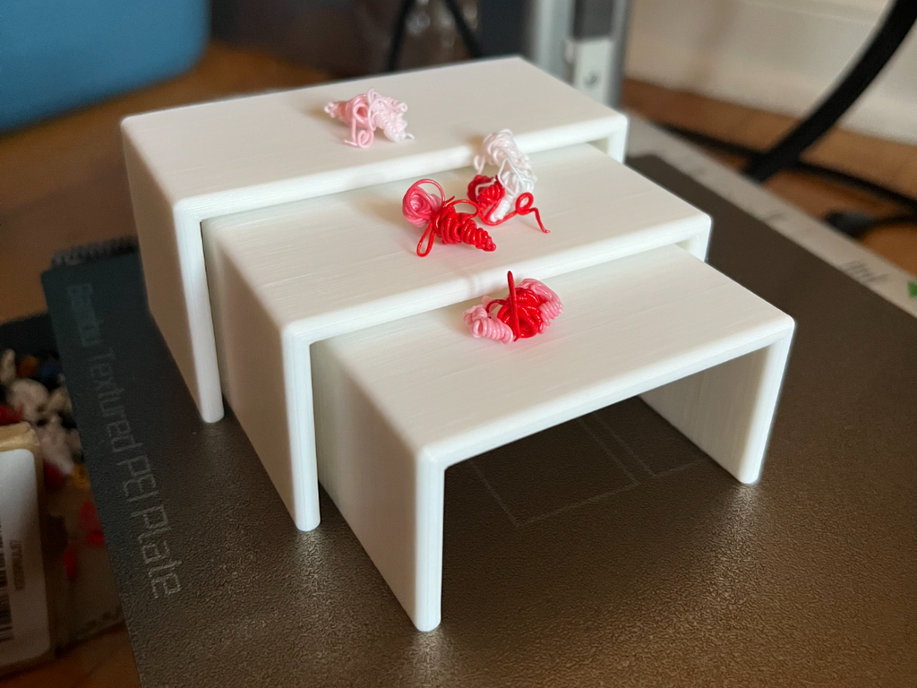 Stackable Shelves Shelf Set for Displays