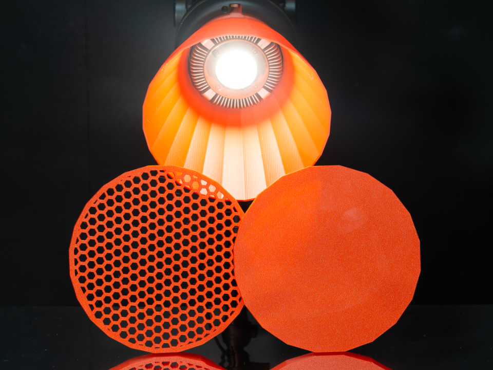 7in Bowens Mount Reflector with Diffuser and Grid