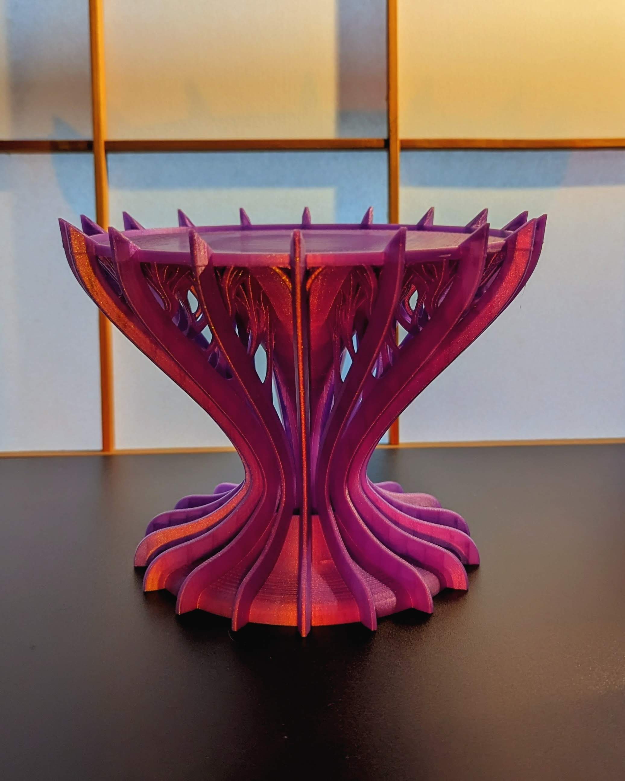 Art-Nouveau Cake Plate (no supports required)