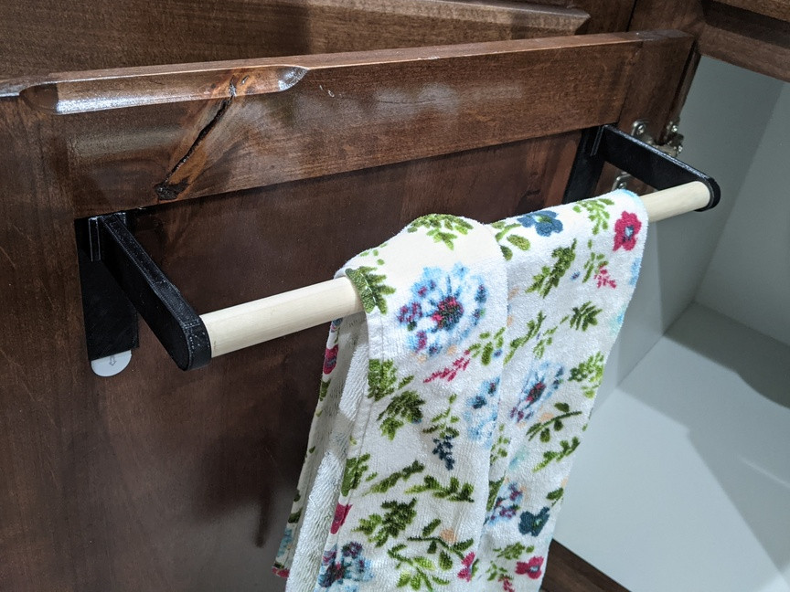 Customizable Towel Holder (with Wooden Dowel)
