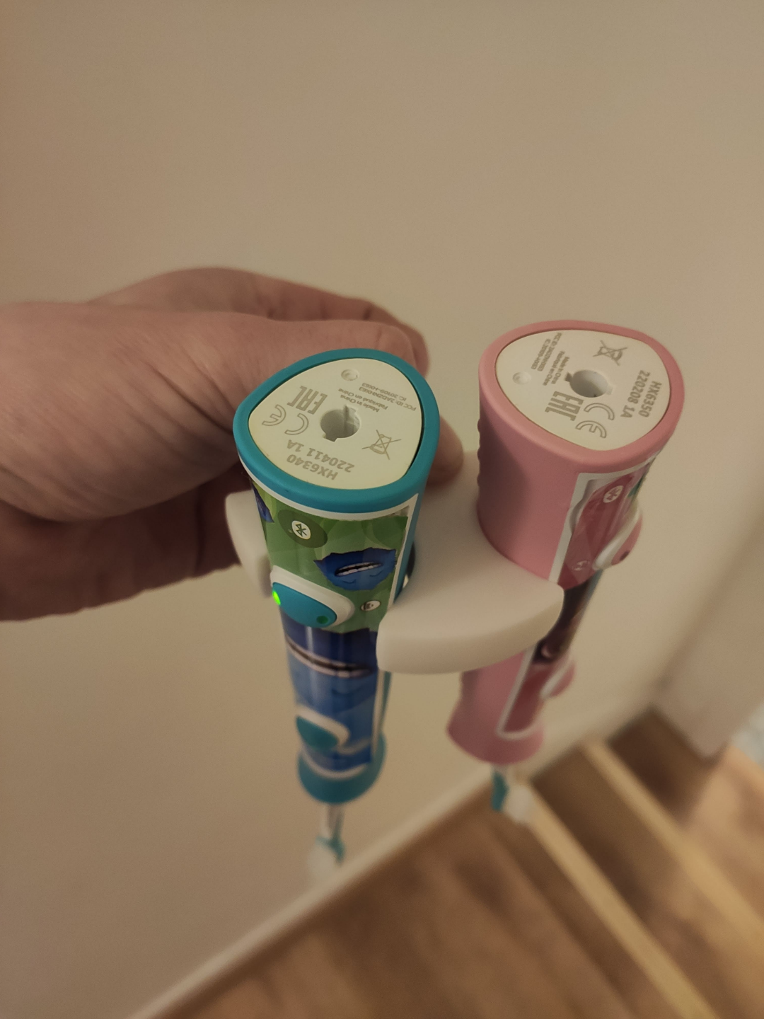 Philips sonicare for kids wall dual holder