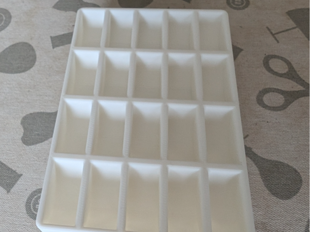 Bernina Jumbo-Spulenhalter Gridfinity