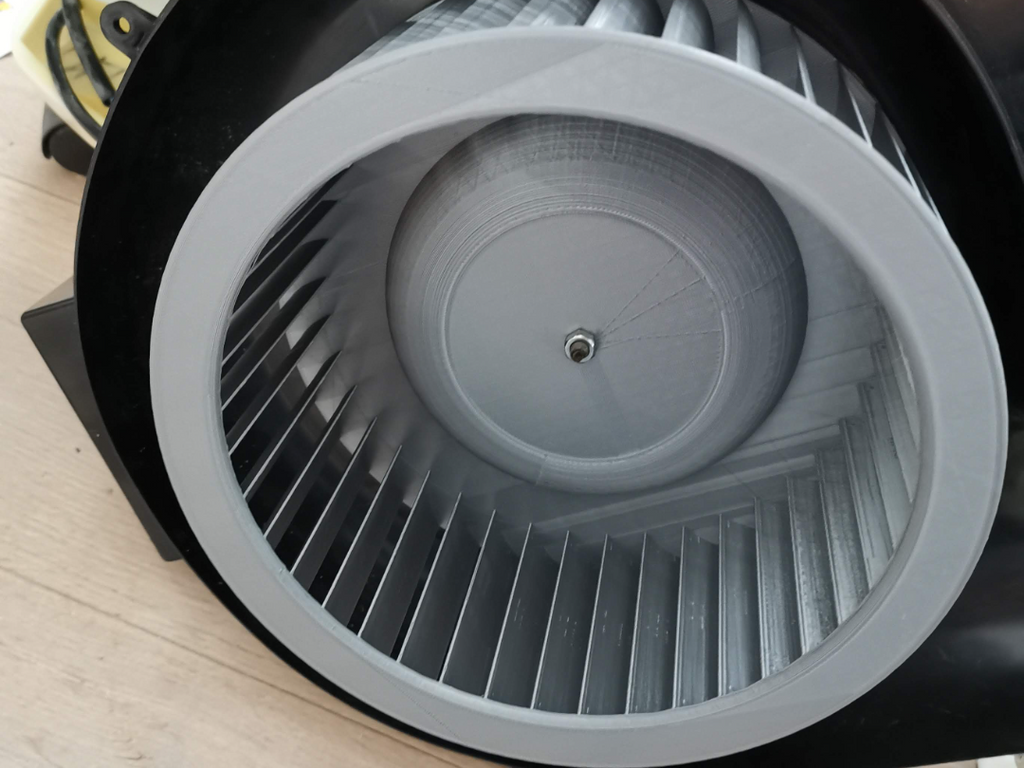 Squirrel cage centrifugal fan