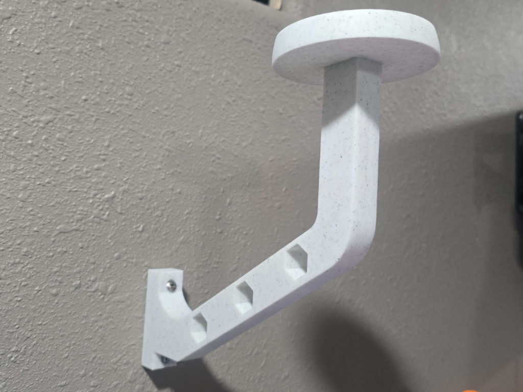 JuanMakes Helmet Hanger (V2)