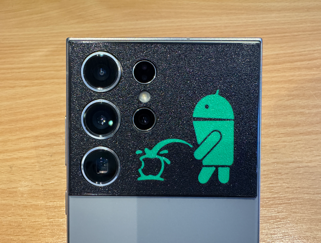 S24 Ultra camera protector - fun logo