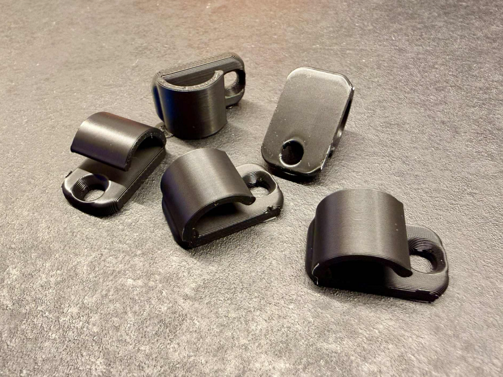 Hooks for outdoor Christmas lights