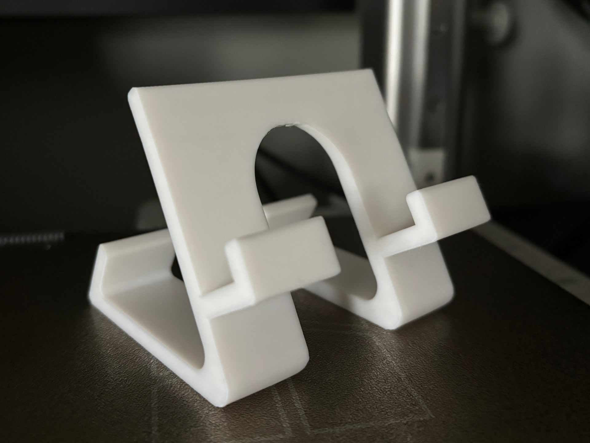 Mobile device stand
