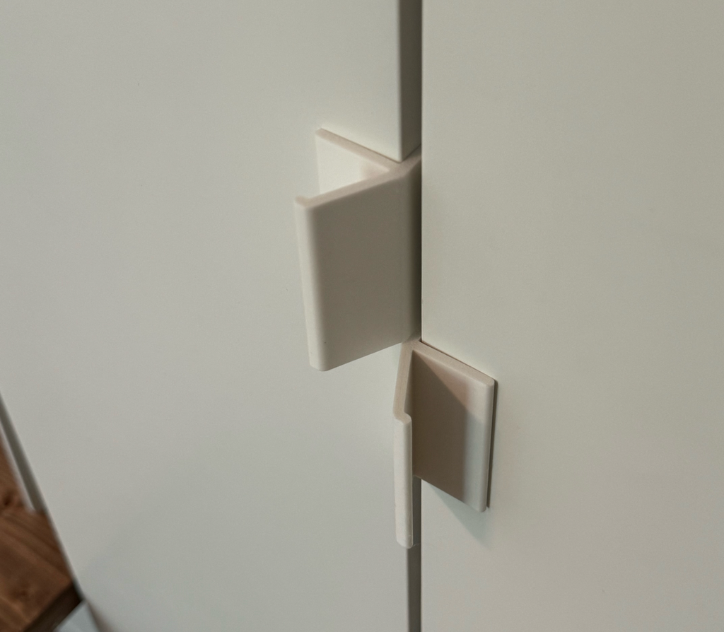 Simple Ikea Pax / closet / furniture handle 60mmx2