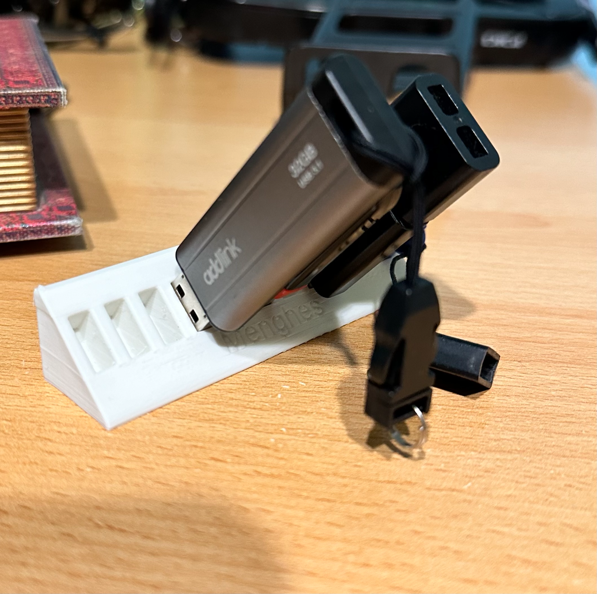 USB Holder
