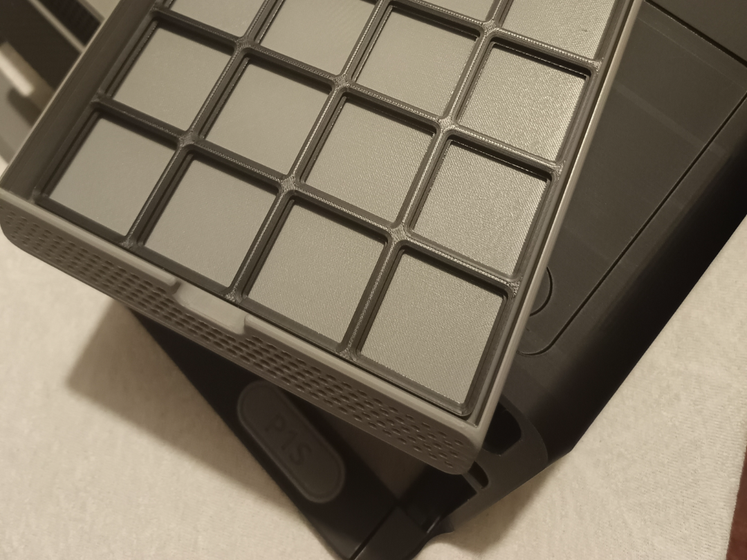 Gridfinity Base insert for BLV AMS Riser drawers