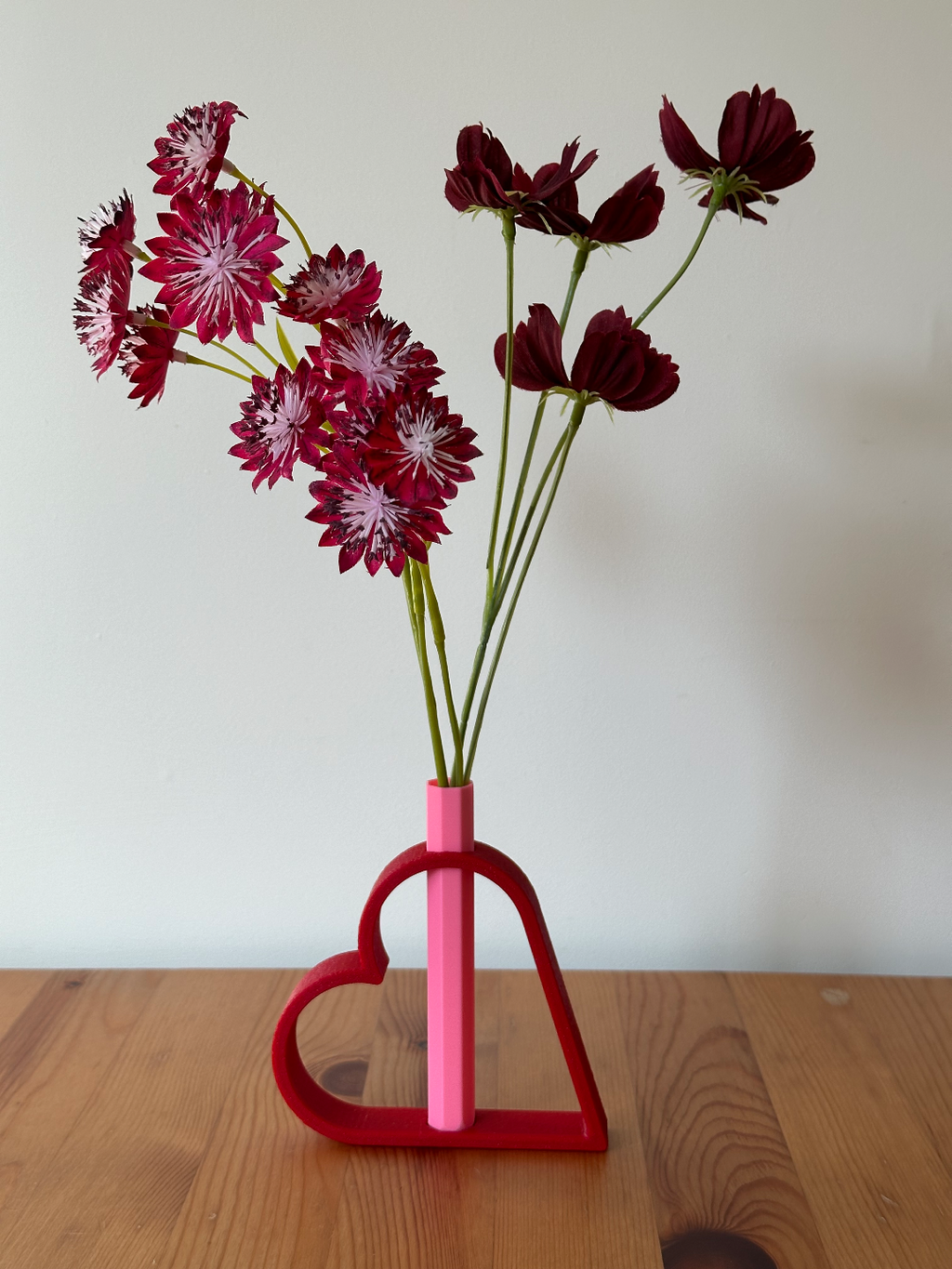 Heart Vase Octagonal 100mm - Perfect for Valentines, Mothers Day, a Loved one. No Supports