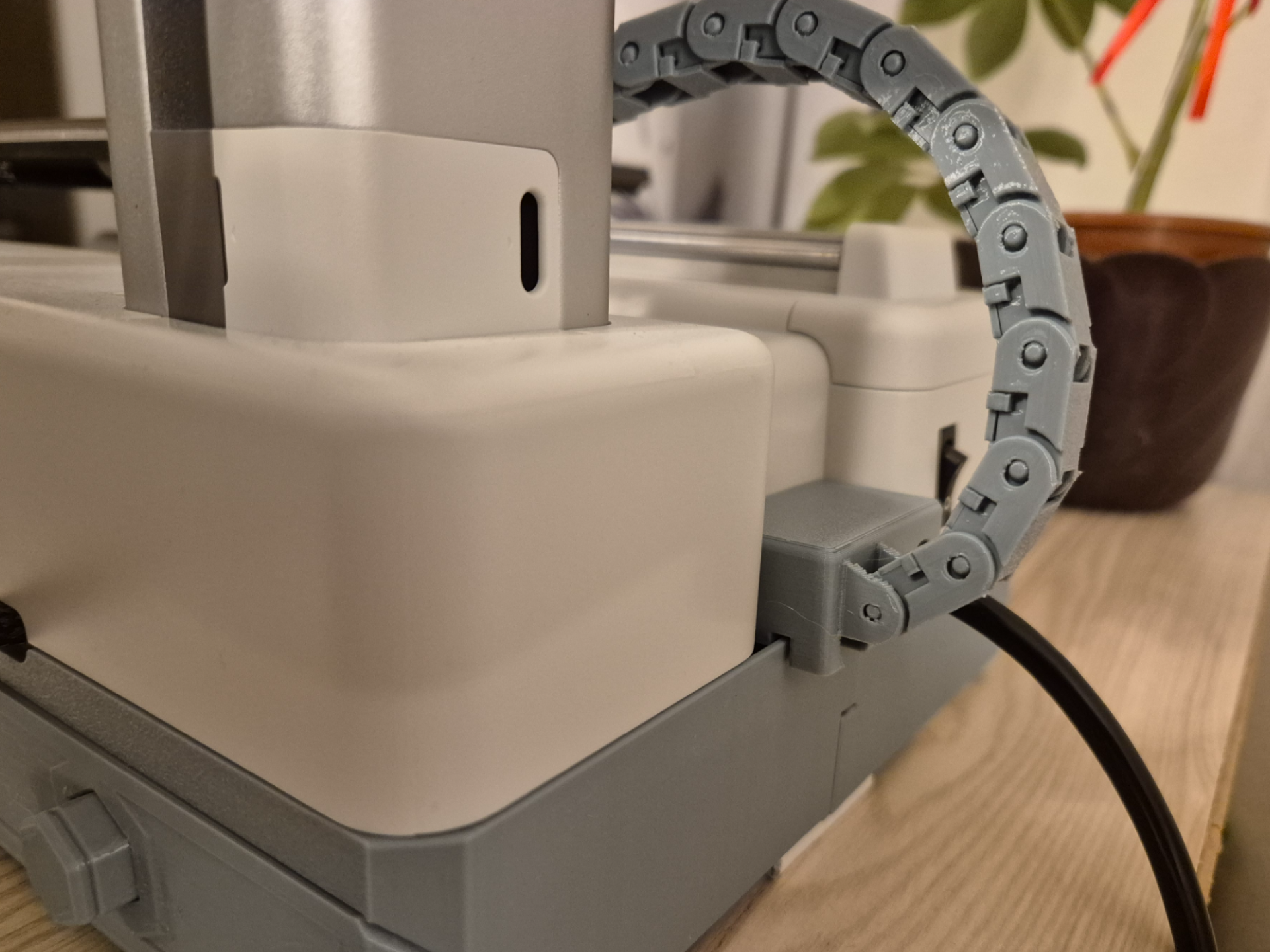 A1 mini Stackable Storage compatible chain adapter