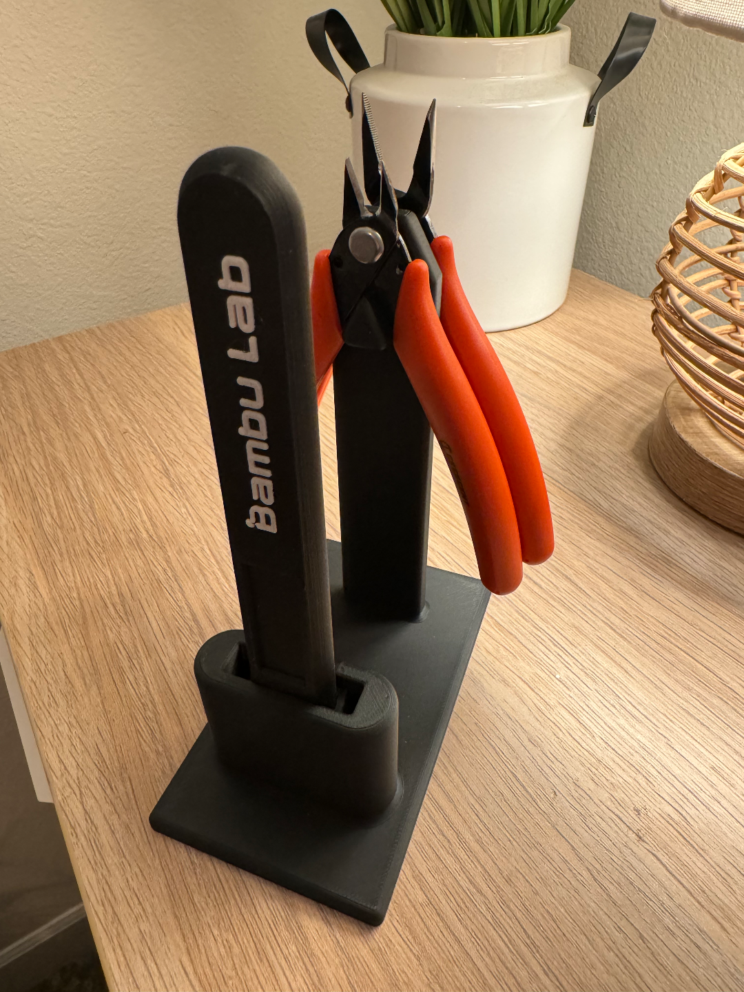 Bambu Scraper & Pliers Holder.
