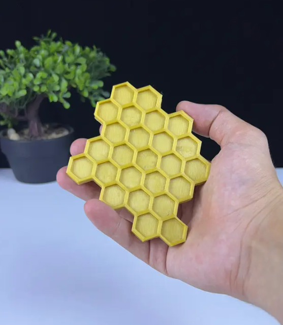 Honeycomb coaster