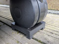 Rollwagen oder Grill mit Rollen in Waage bringen