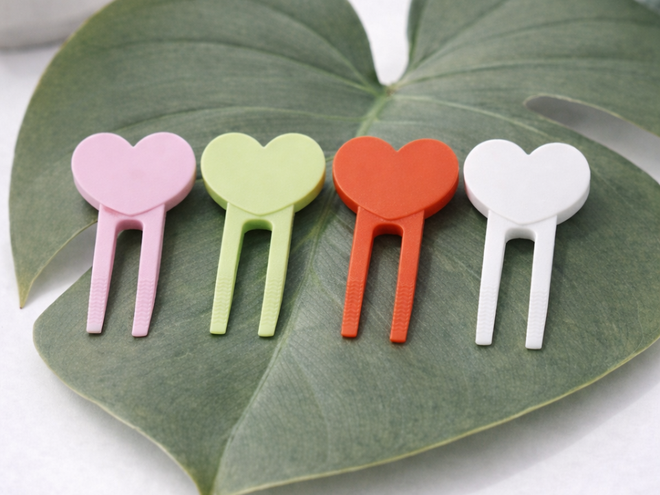 Plant Pin “Heart”
