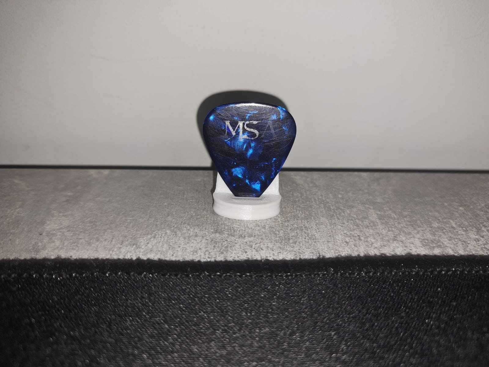 Guitar pick holder