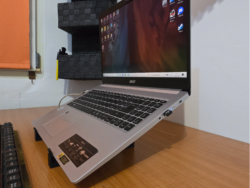 Laptop Stand
