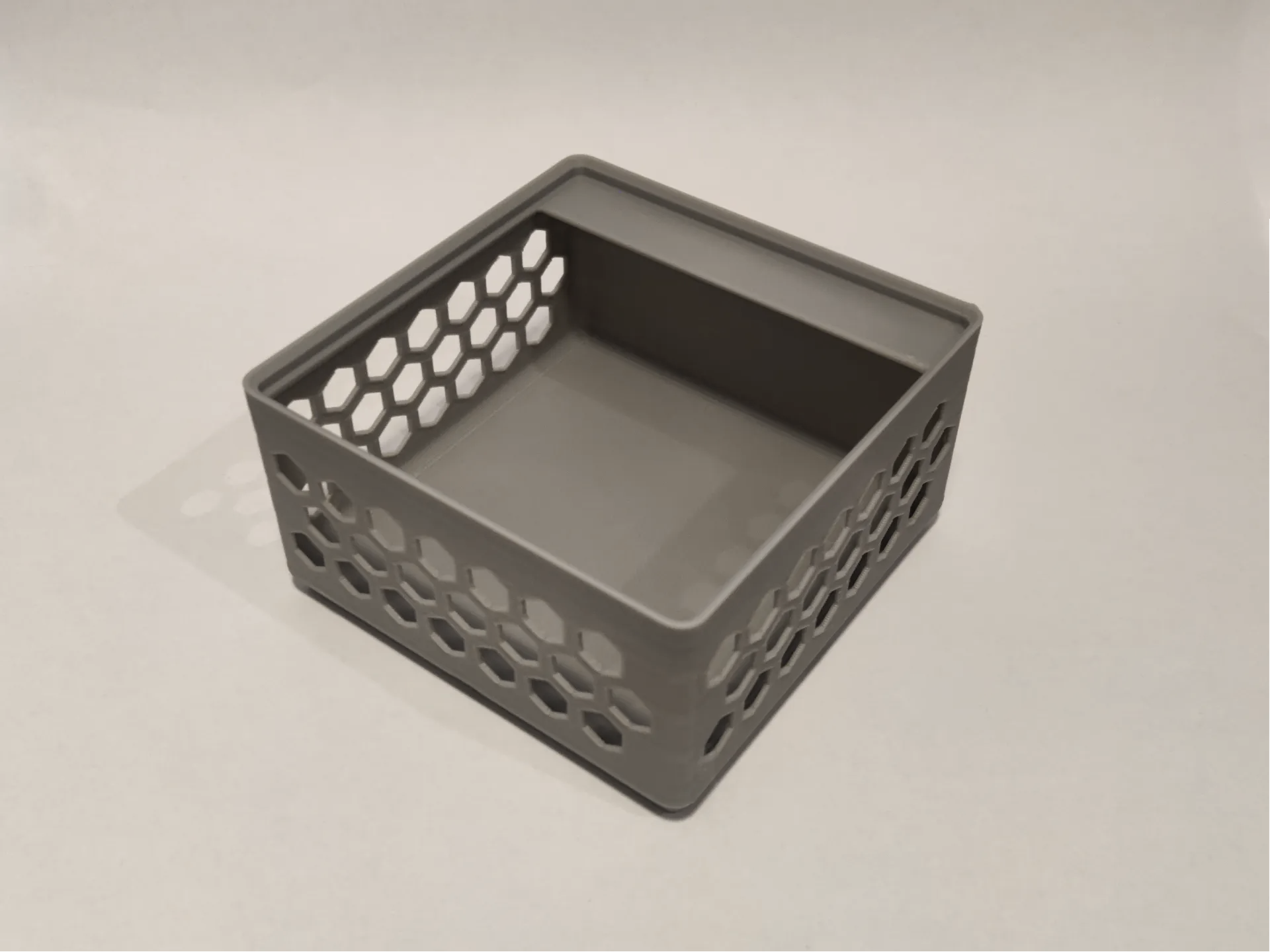 Gridfinity Bin 2x2 - Hex Wall