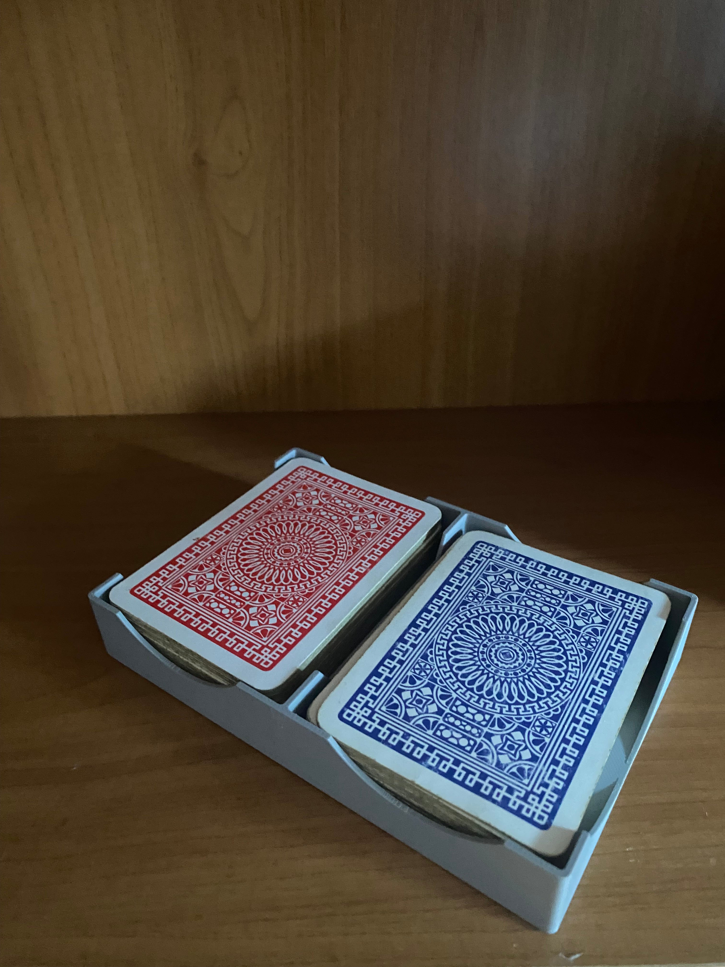 Slot for two decks of cards