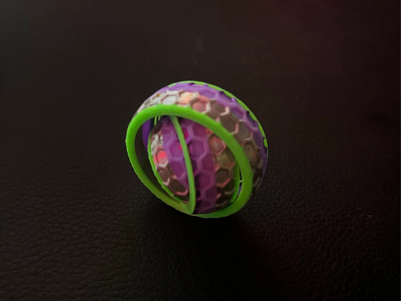 HoneyComb fidget ring