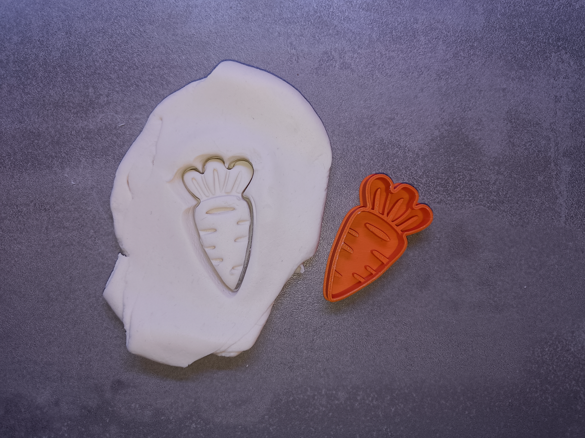 Carrot easter cookie Cutter