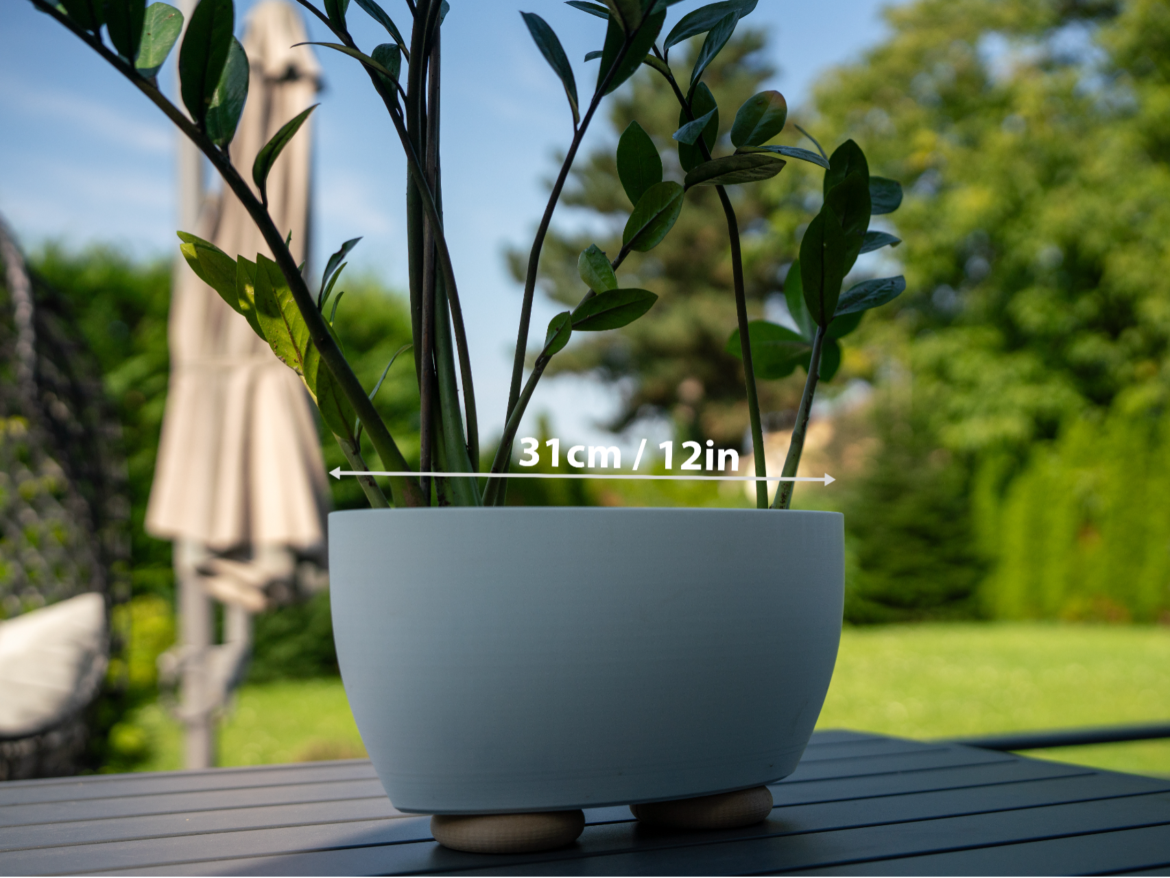 31cm / 12in Oval Pot with Drainer