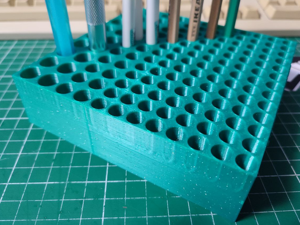 Makeup pencil stand / holder / organizer