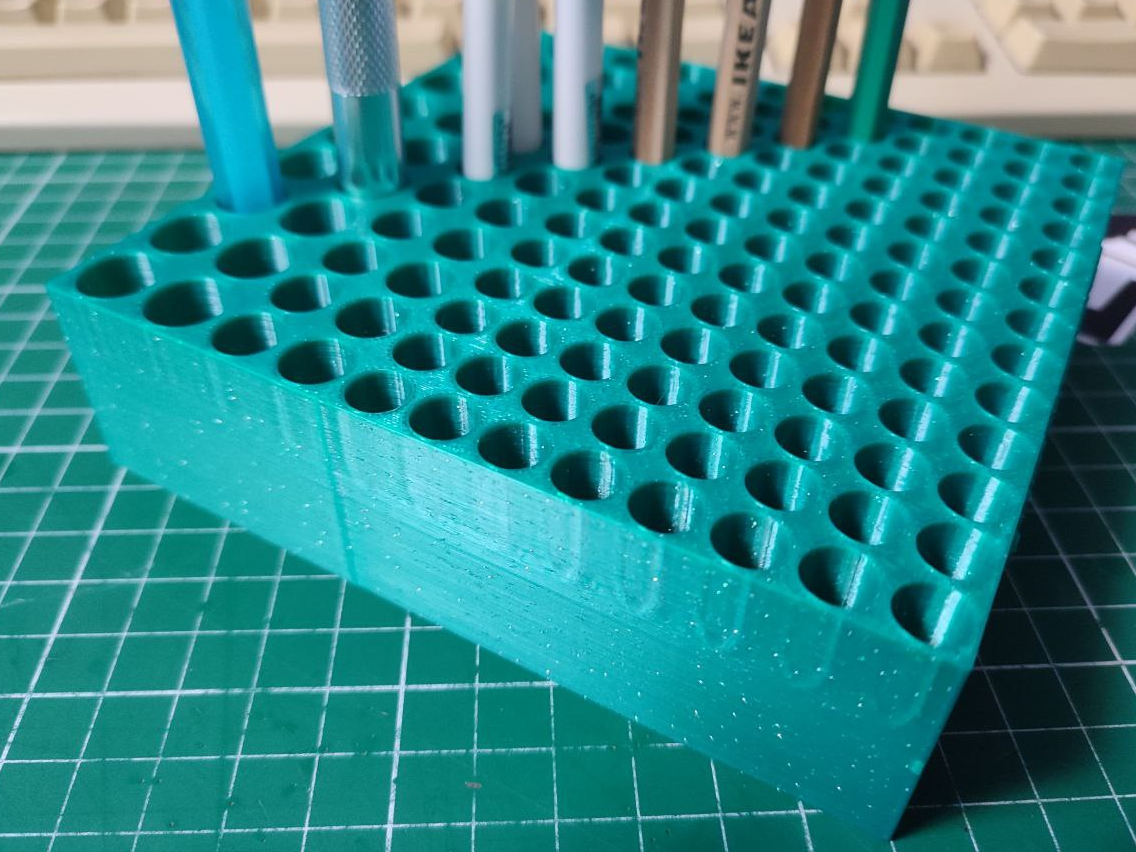 Makeup pencil stand / holder / organizer
