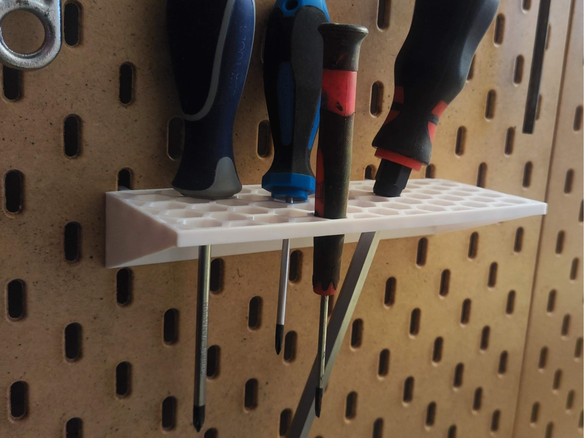 Universal Holder for IKEA Skadis without Supports