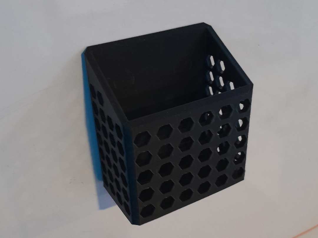 Magnetic whiteboard bin