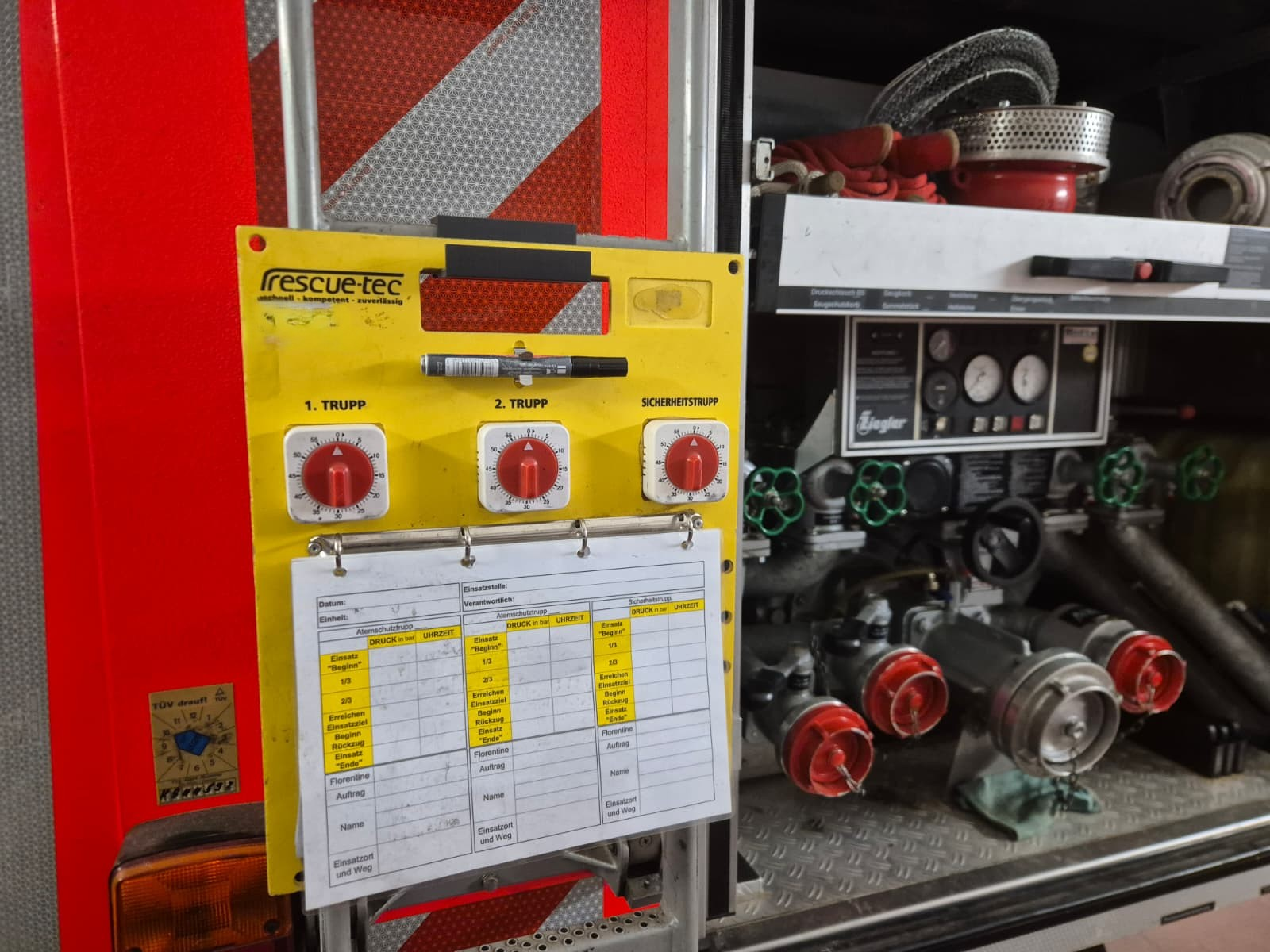 Feuerwehr Halterwinkel Atemschutzüberwachungstafel