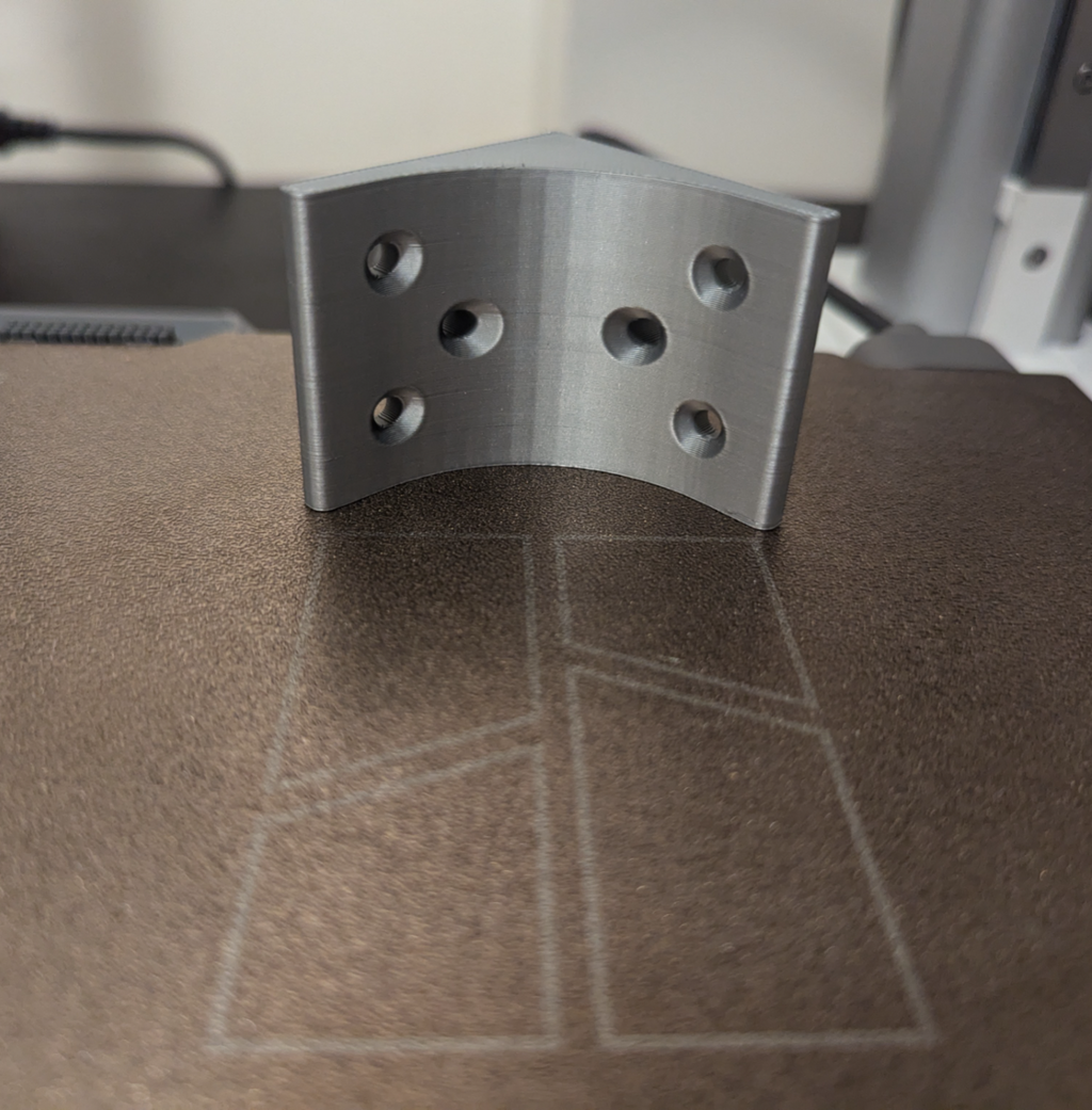90 degree bracket 45x45x40 M4