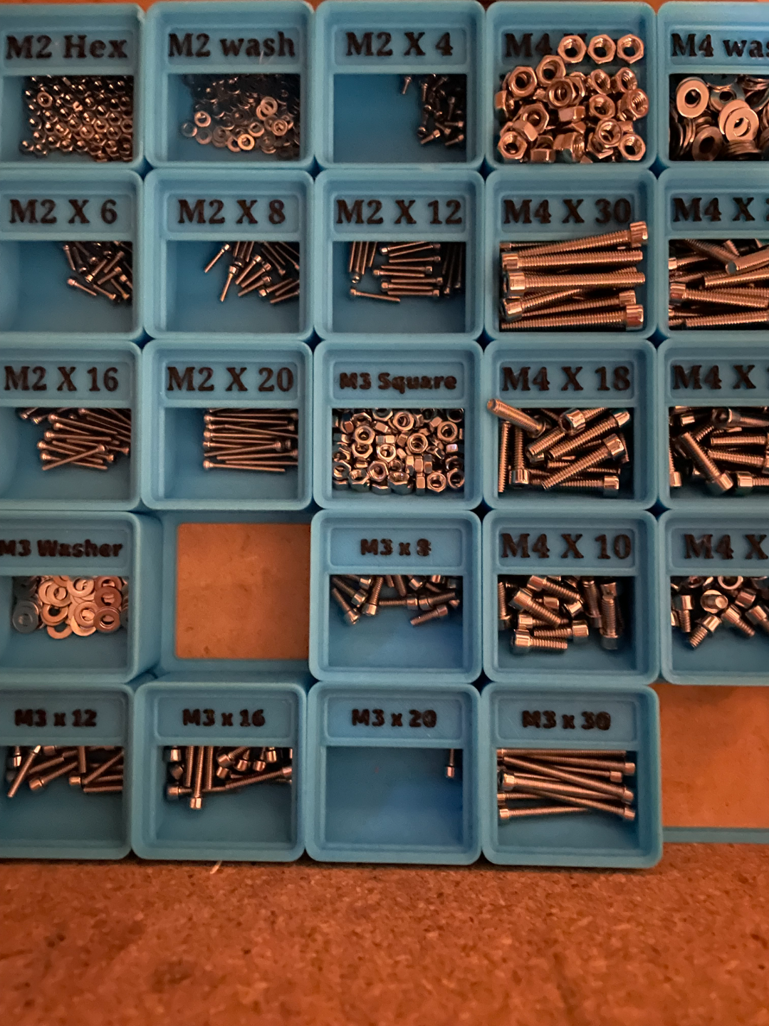 Gridfinity M3 - M5 fastener bins with labels