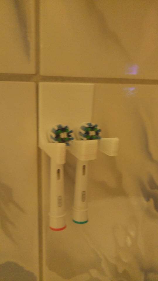 Oral B Toothbrush Head Holder
