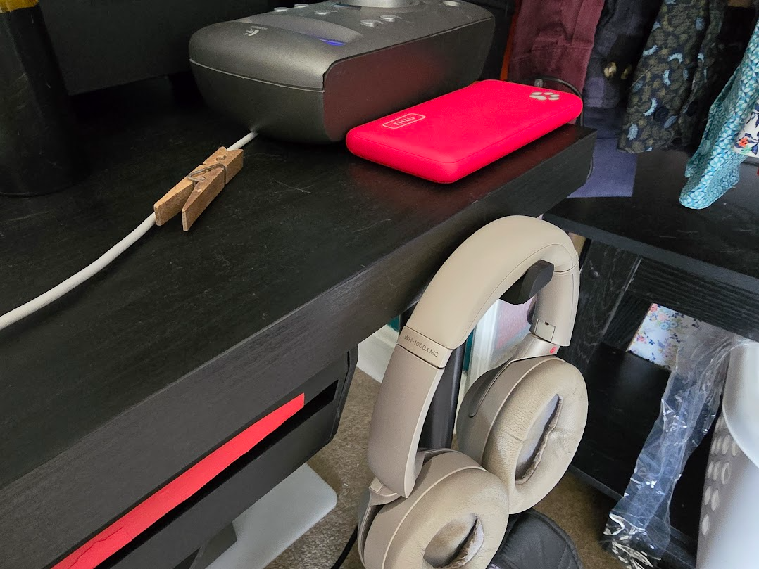 Headphones Desk Hook (Adhesive Req)