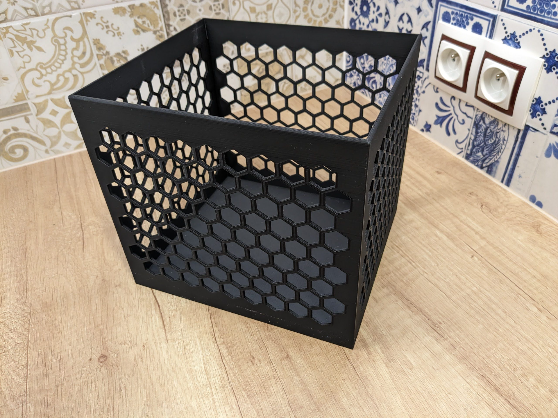 Bin for rubbish drawer