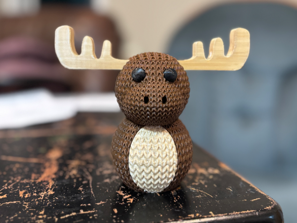 Buildable Knitted Moose